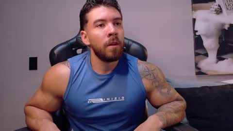 Snapshot of dreammr1 chatting on April 2026 10:01:01 PM cris online show from April 2026 10:01:01 PM