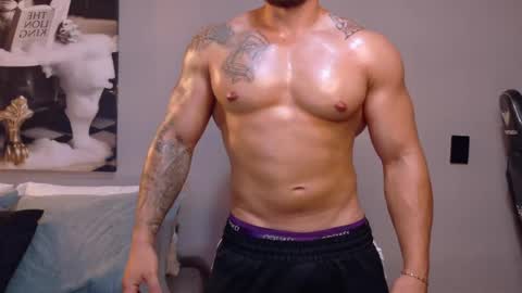 Snapshot of dreammr1 chatting on May 2026 11:35:01 PM cris online show from May 2026 11:35:01 PM