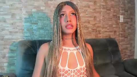 dreams_chloe online show from June 2026 05:21:01 AM