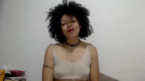 Snapshot of dreamylatina chatting on February 2025 01:22:01 AM DreamyLatina online show from February 2025 01:22:01 AM