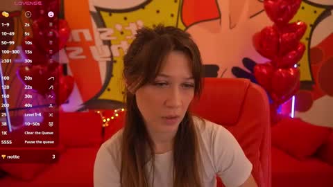 Lina online show from February 2025 11:00:02 AM