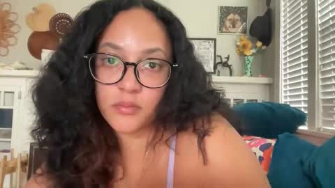 Snapshot of dreamyriri chatting on February 2026 09:44:01 PM RIRI OR DREAMY online show from February 2026 09:44:01 PM