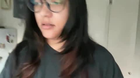 Snapshot of dreamyriri chatting on March 2026 02:30:01 PM RIRI OR DREAMY online show from March 2026 02:30:01 PM