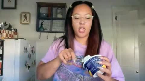 Snapshot of dreamyriri chatting on March 2026 04:59:01 PM RIRI OR DREAMY online show from March 2026 04:59:01 PM