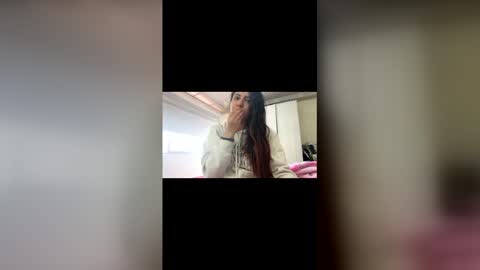 Snapshot of dreinafoxx chatting on April 2026 06:32:02 PM dreinafoxx online show from April 2026 06:32:02 PM