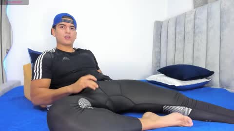 Snapshot of drekev_ chatting on October 2025 09:14:01 PM Kevin online show from October 2025 09:14:01 PM