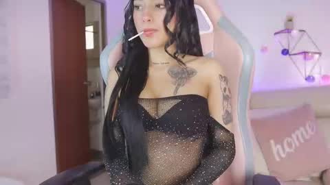 Snapshot of driana_hoffman chatting on November 2025 01:00:01 PM DRIANA online show from November 2025 01:00:01 PM