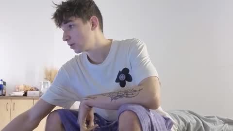 Mark online show from December 2025 07:21:02 PM