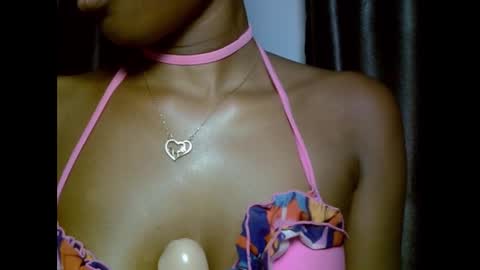 Snapshot of drippingpussy__ chatting on November 2025 06:50:02 PM drippingpussy__ online show from November 2025 06:50:02 PM