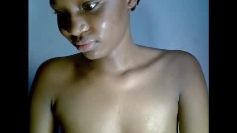 Snapshot of drippingpussy__ chatting on December 2025 10:46:02 AM drippingpussy__ online show from December 2025 10:46:02 AM