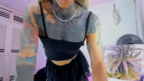 drippyorlove online show from November 2025 07:28:01 PM