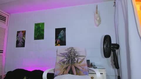 Snapshot of drippyorlove chatting on January 2026 08:25:02 PM drippyorlove online show from January 2026 08:25:02 PM