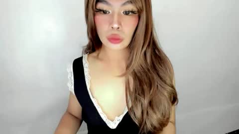 Snapshot of dripqueenxoxo chatting on November 2025 06:49:01 AM miss. Erika online show from November 2025 06:49:01 AM