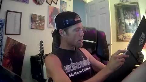 Snapshot of druedowm chatting on October 2025 09:04:01 PM druedowm online show from October 2025 09:04:01 PM