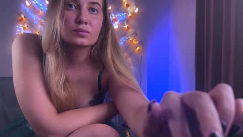Snapshot of drug_feet chatting on December 2024 05:26:01 PM Mistress Lola Slavic witch online show from December 2024 05:26:01 PM
