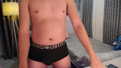 Arch online show from January 2025 05:49:01 PM