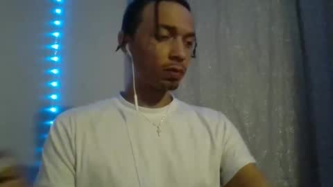 dubz07 online show from May 2026 12:17:02 AM
