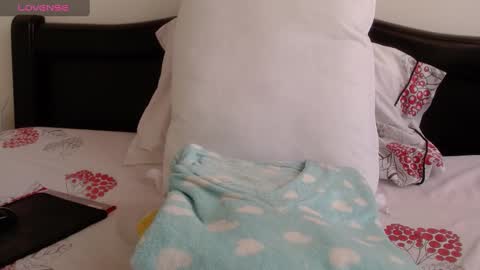 dulce1791 online show from February 2025 01:29:01 PM