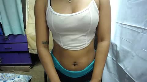 dulce2415 online show from June 2026 09:38:02 PM
