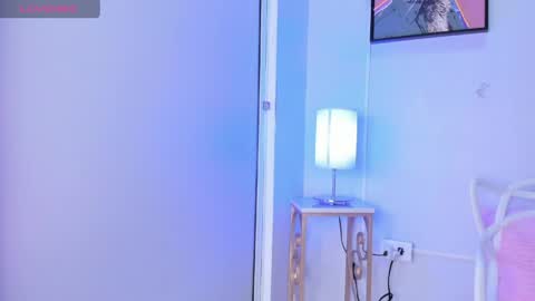 dulce__fiore07 online show from April 2026 12:18:02 PM