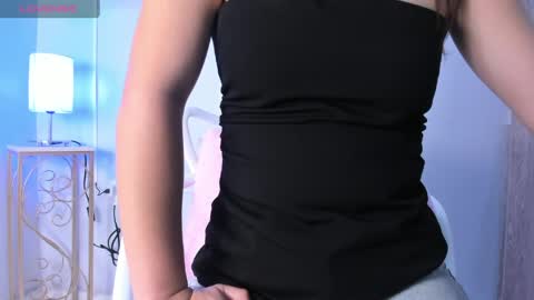 dulce__fiore07 online show from May 2026 12:10:01 PM