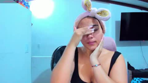 Snapshot of dulce_acosta chatting on September 2025 10:28:02 AM Dulce online show from September 2025 10:28:02 AM