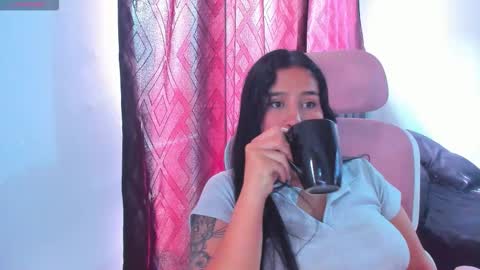 Dulce  online show from October 2025 01:58:01 PM