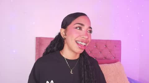 Snapshot of dulce_brown01 chatting on July 2026 02:44:01 PM Dulce online show from July 2026 02:44:01 PM
