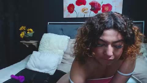 Snapshot of dulce_celeste15 chatting on December 2024 02:31:02 AM C E L E S T E online show from December 2024 02:31:02 AM