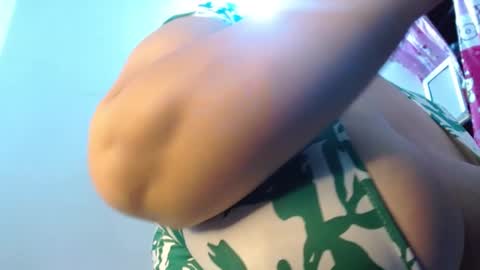 dulce online show from February 2025 03:20:01 PM