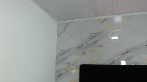 Snapshot of dulce_tentaciion chatting on April 2026 04:52:01 PM Dulce online show from April 2026 04:52:01 PM