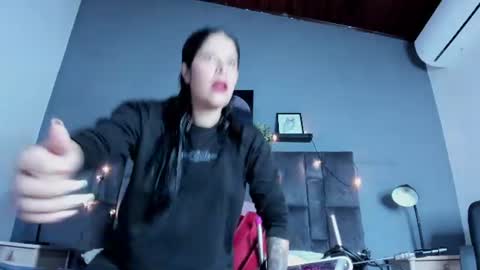 DULCE AURORA online show from July 2026 02:49:01 AM