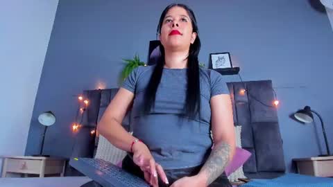 DULCE AURORA online show from July 2026 02:49:02 AM