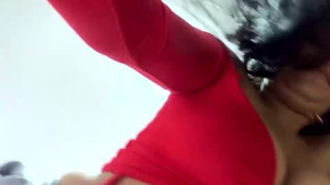 Snapshot of dulcekatty18 chatting on May 2026 01:05:01 PM dulcekatty18 online show from May 2026 01:05:01 PM