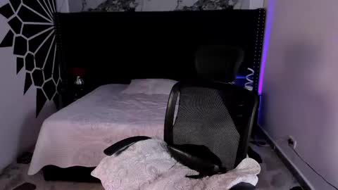 dulceprince1 online show from April 2026 01:20:01 PM