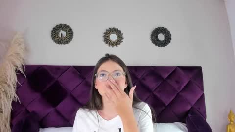 Snapshot of dulcevela chatting on March 2025 04:28:01 AM dulcevela online show from March 2025 04:28:01 AM