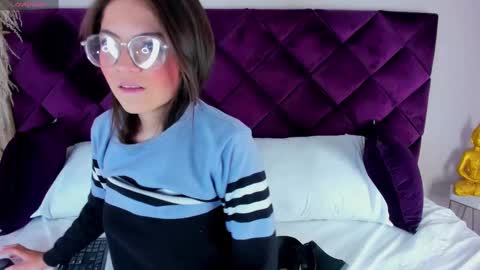 Snapshot of dulcevela chatting on March 2025 04:24:01 AM dulcevela online show from March 2025 04:24:01 AM