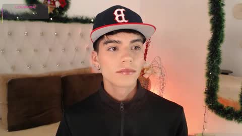 Dulcey online show from December 2025 04:29:01 AM