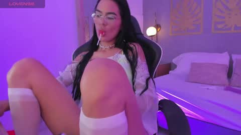 D U N A online show from April 2026 02:03:02 PM