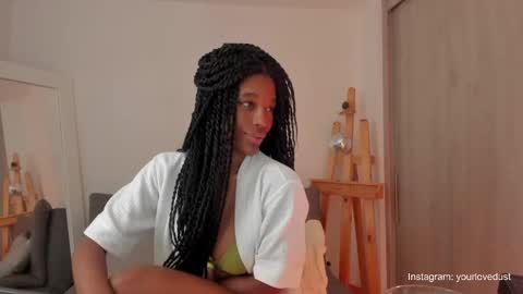Snapshot of duna_du chatting on December 2024 09:06:01 PM My birthday is tomorrow November 30 online show from December 2024 09:06:01 PM
