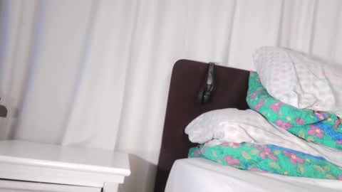 Snapshot of dunkleyt chatting on September 2025 09:25:01 PM Sissy Lingerie online show from September 2025 09:25:01 PM