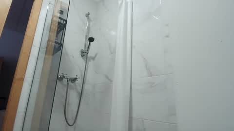 duocaliente310037 online show from June 2026 01:22:02 PM