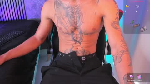 Snapshot of duriel_ chatting on January 2025 03:17:02 PM Duriel online show from January 2025 03:17:02 PM