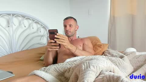 Snapshot of durio chatting on April 2026 01:04:02 PM Durio online show from April 2026 01:04:02 PM