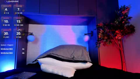 Snapshot of dustin_sonne chatting on February 2026 04:12:02 AM Dustin Sonne online show from February 2026 04:12:02 AM