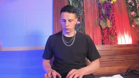 Snapshot of dustin_sonne chatting on March 2026 03:32:01 AM Dustin Sonne online show from March 2026 03:32:01 AM