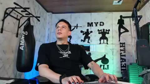 Dustin Sonne online show from June 2026 03:31:02 AM