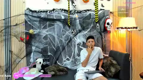 dustinandjordan online show from October 2025 04:57:02 AM