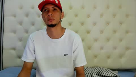 dustinandjordan online show from January 2026 01:04:01 PM