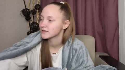 Snapshot of dustydeida chatting on December 2025 08:13:01 PM Jenny online show from December 2025 08:13:01 PM